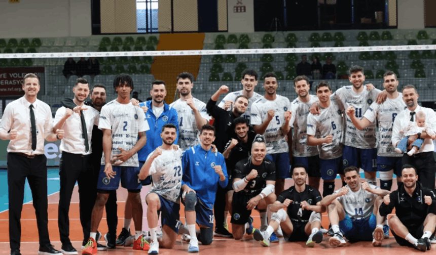 Büyükşehir'in Efeleri Play-Off'u garantiledi