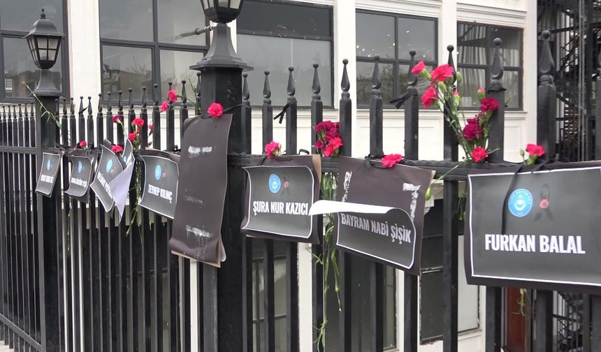 SETBAŞI KÖPRÜSÜ KARANFİLLERLE DONATILDI