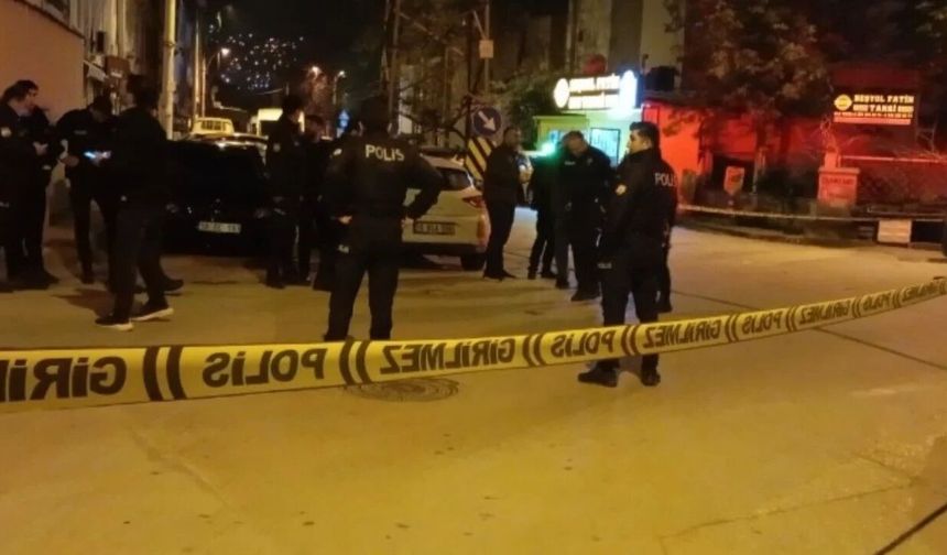 Gece yarısı silahlı kavga!