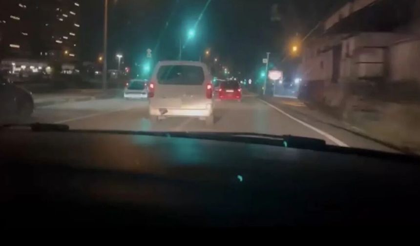 KONTAKTA ANAHTARI GÖRDÜLER, ARACI ÇALDILAR!