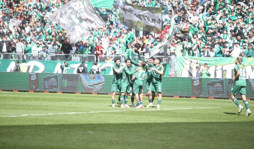 Bursaspor Eskişehir’de şov yaptı!