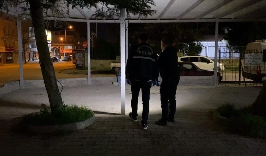 Aşk üçgeni bıçaklı kavgaya dönüştü