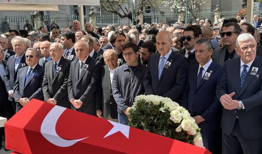 Hüsamettin Cindoruk son yolculuğuna uğurlandı