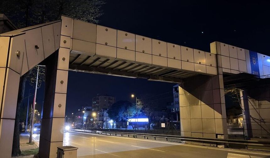 YARIM SANİYEYLE ÖLÜMDEN DÖNDÜ