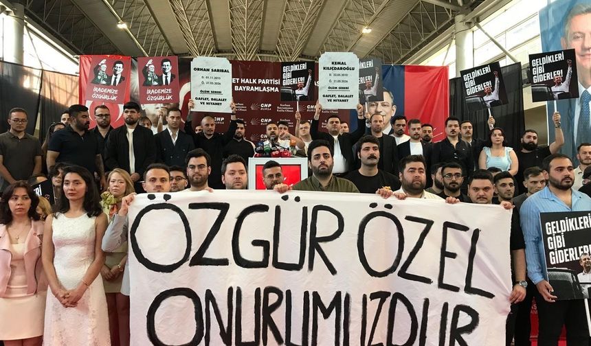 CHP BURSA'DA COŞKULU BAYRAMLAŞMA!