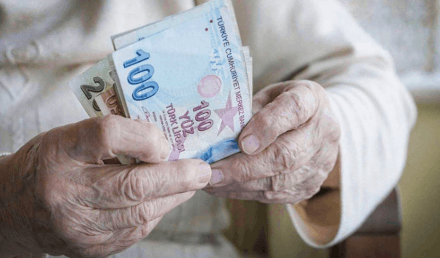 EMEKLİLERE ÇİFTE ÖDEME BAŞLADI