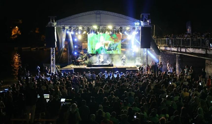 GÖLYAZI'DA UNUTULMAZ GECE