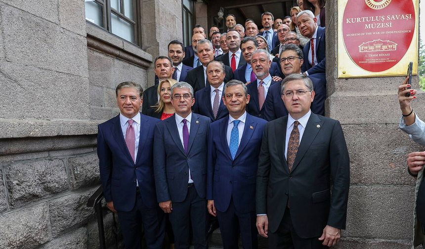 İŞTE YENİ PARTİ'NİN KURMAY TAKIMI