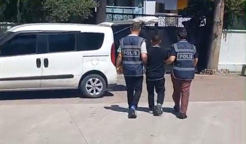 BURSA'DA 10 FİRARİ YAKALANDI