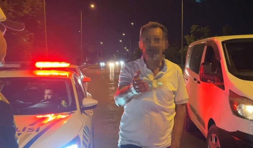 ALKOLLÜ SÜRÜCÜDEN GAZETECİYE ÇİRKİN SALDIRI