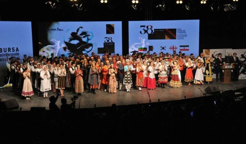BURSA'DA ALTIN KARAGÖZ'ÜN KAZANANI BELLİ OLDU!