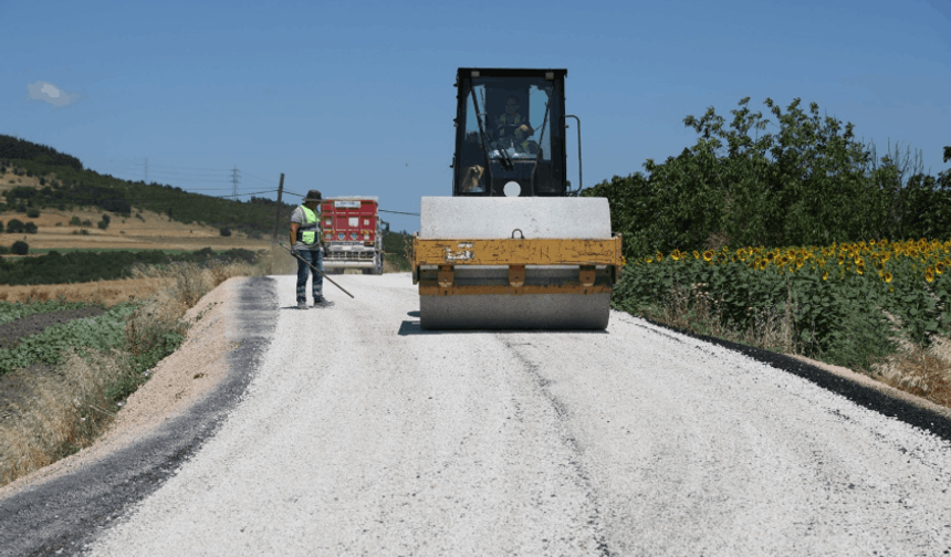 YOL GENİŞLİYOR, ULAŞIM RAHATLIYOR