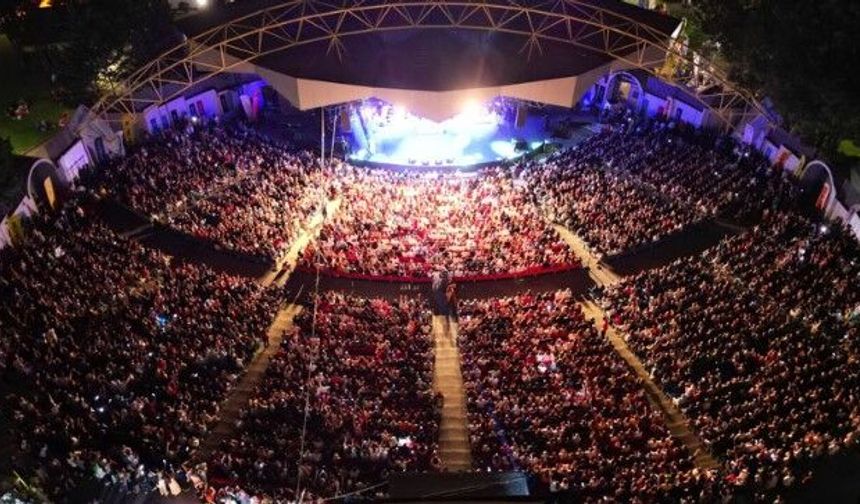 BURSA'YA ÜNLÜ YAĞACAK! İŞTE FESTİVAL PROGRAMI