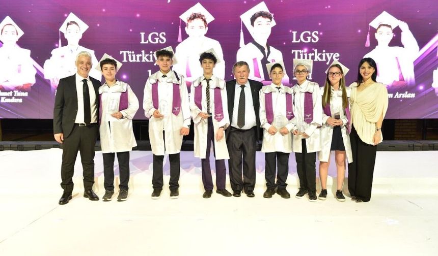 ŞAHİNKAYA’DAN LGS’DE ÇİFTE GURUR