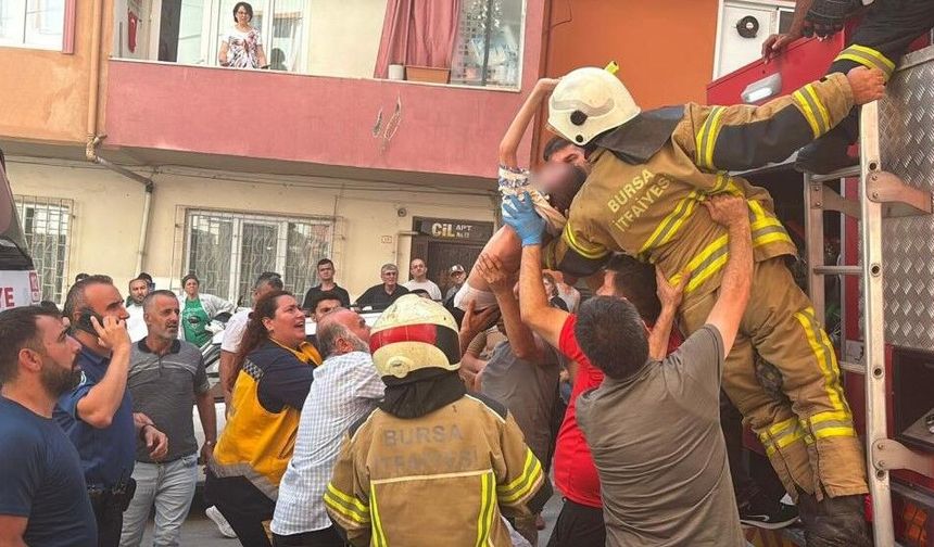 YANGINDA CAN PAZARI: ENGELLİ ÇOCUK KURTARILDI