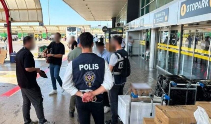 BURSA'DA KAÇAK GÖÇMEN BASKINI!