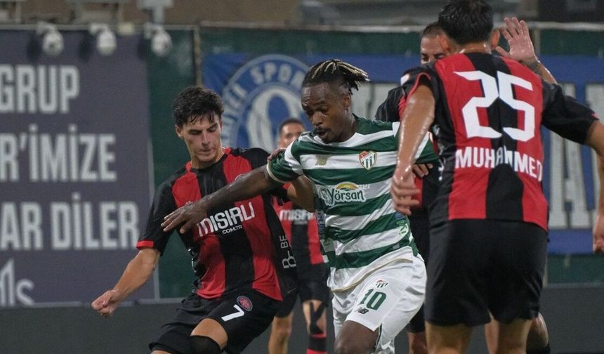 KARAGÜMRÜK, BURSASPOR'U 2-1 MAĞLUP ETTİ