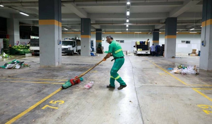 BURSA’DA PAZARLARDA ATIK SEFERBERLİĞİ