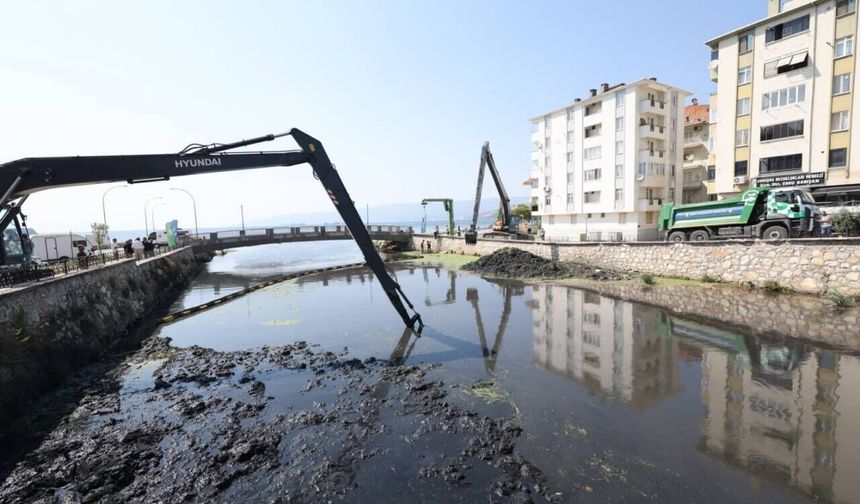 BURSA’NIN DERELERİ TEMİZLENİYOR