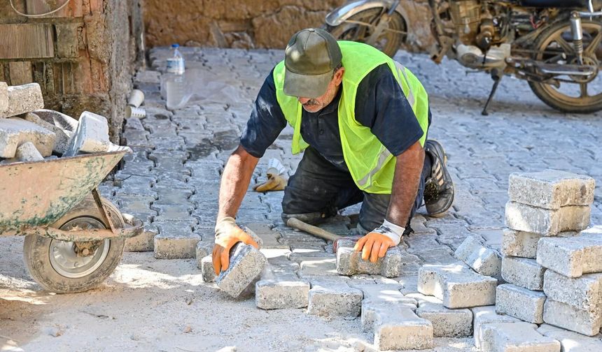 BÜYÜKŞEHİR'DEN MÜŞKÜLE'YE ALTYAPI VE ÜSTYAPI HAMLESİ