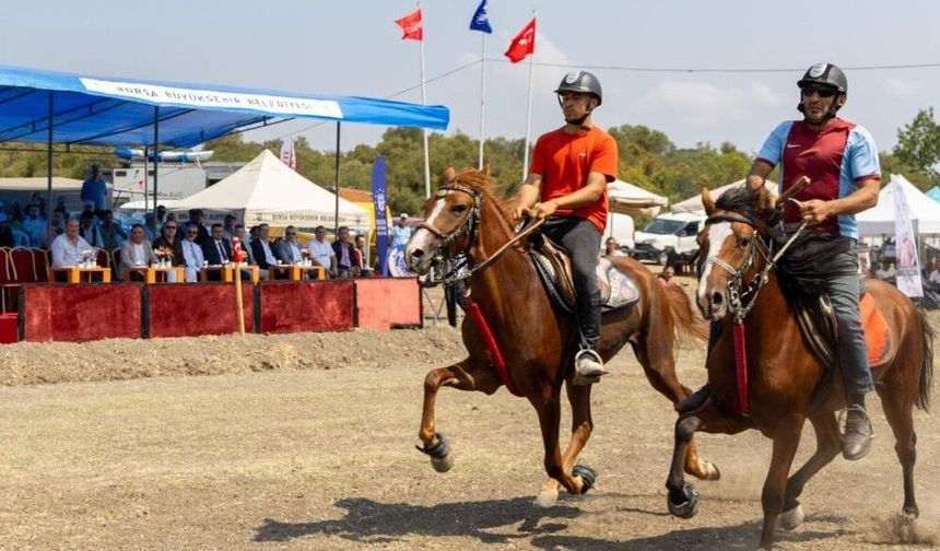 RAHVAN ATLARI ŞAMPİYONLUK İÇİN KOŞTU