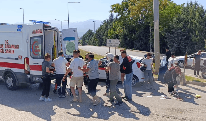 FECİ KAZADA YOLA SAVRULDU!
