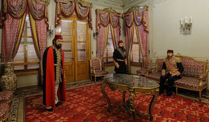BURSA'DA MÜZE VE TÜRBELER DOLDU TAŞTI!