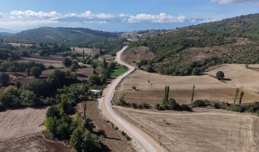 KESTEL'DE 4 MAHALLENİN YOLLARI YENİLENDİ