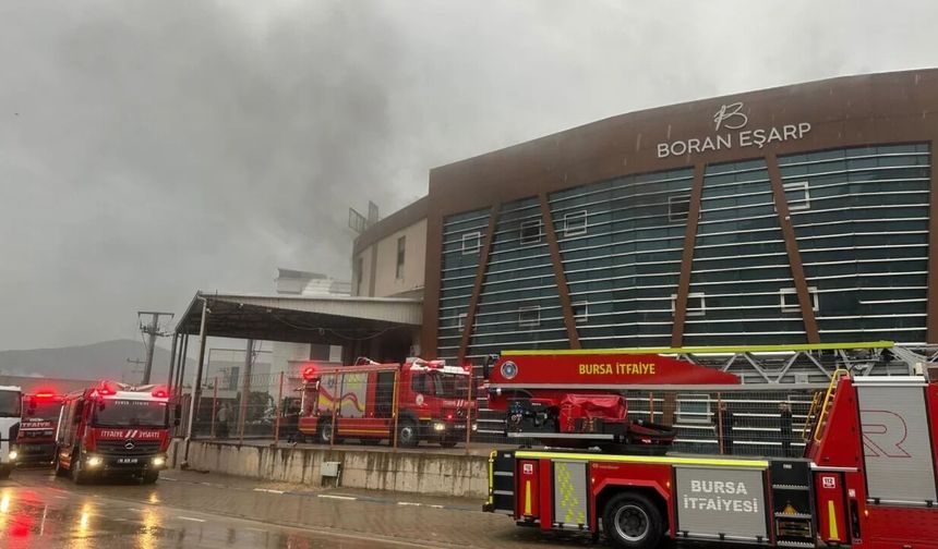 BURSA'DA FABRİKADA YANGIN!