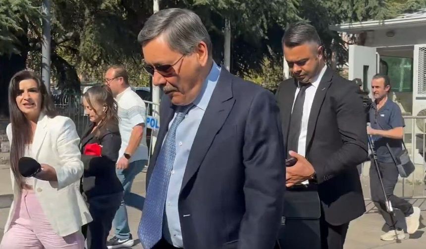 GÖKÇEK ADLİYEYE SAKIZ ÇİĞNEYEREK GELDİ