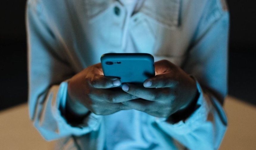 MİLYONLARCA CEP TELEFONU KAPANACAK!