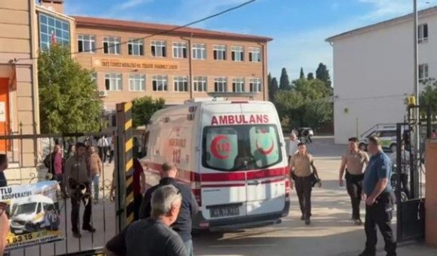 OKUL ÖNÜNDE SİLAHLI SALDIRI! YARALILAR VAR