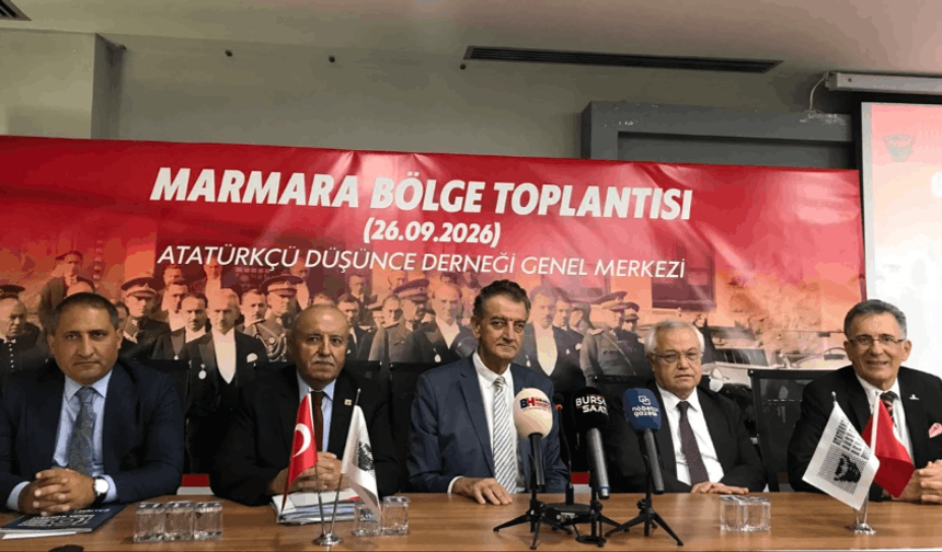 HÜSNÜ BOZKURT: ''TÜRKİYE'NİN ÜNİTER YAPISI TEHDİT ALTINDA''