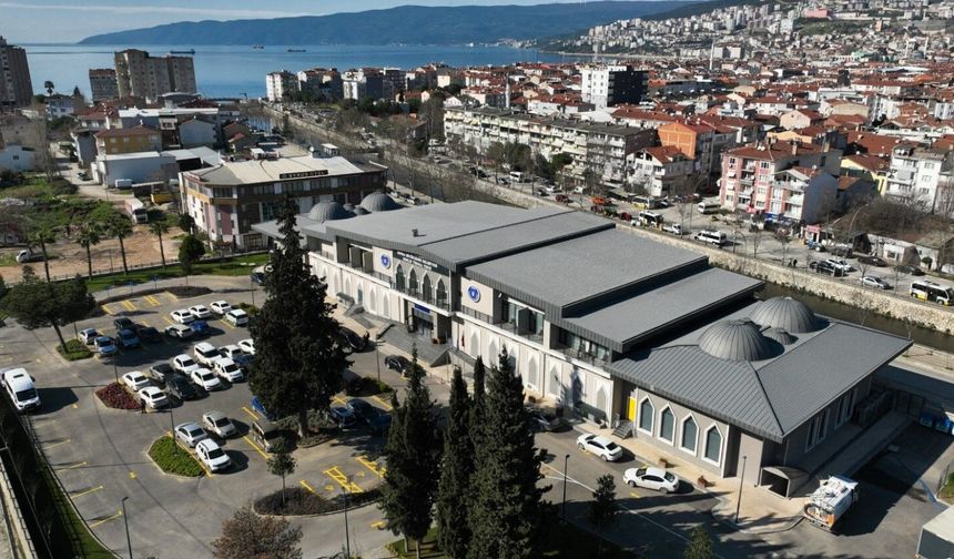 BÜYÜKŞEHİR'DEN O İLÇEDE 5 YILDIZLI HİZMET!