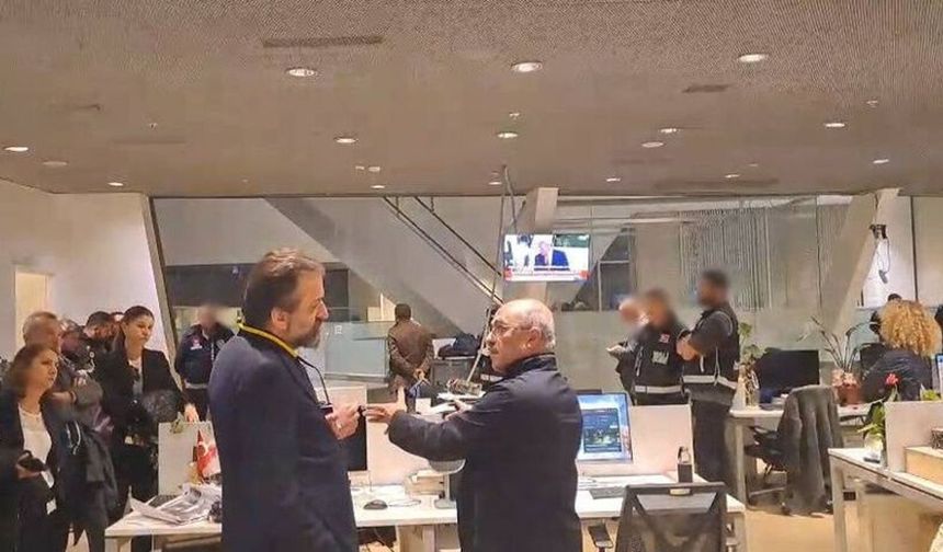 HALK TV’DE POLİS ARAMASI SONA ERDİ! ÇALIŞANLAR BİNAYA GİRDİ
