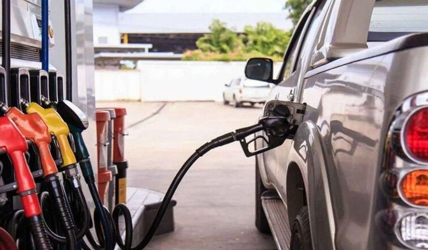 MOTORİNİN LİTRE FİYATI 99 TL'Yİ AŞTI