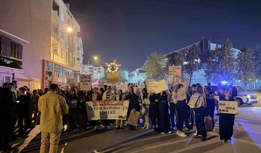BURSA’DA GÖKÇE İÇİN ADALET YÜRÜYÜŞÜ