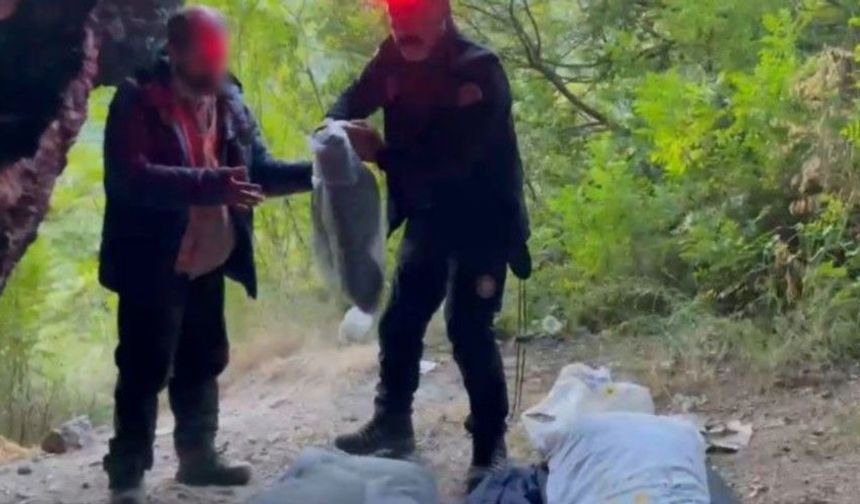 YAŞLI ADAM ULUDAĞ'DA MAĞARAYA SIĞINDI