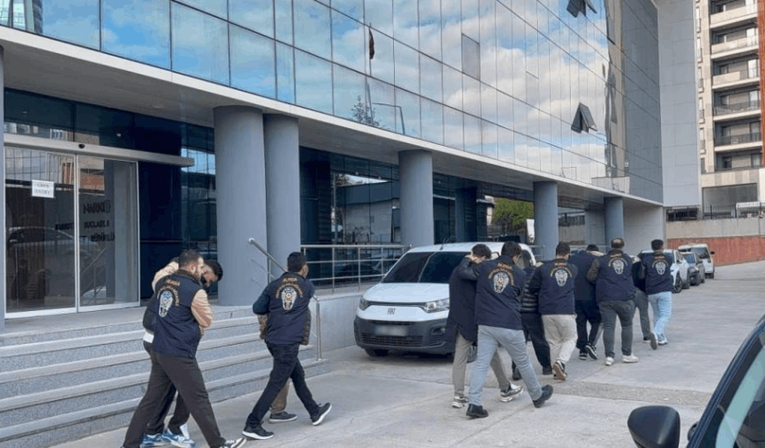 BURSA'DA SİBER DOLANDIRICILIK OPERASYONU