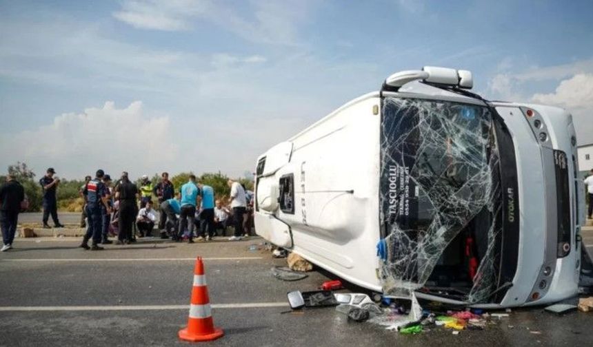 OTOBÜS VE ÇEKİCİ ŞOFÖRLERİ TUTUKLANDI