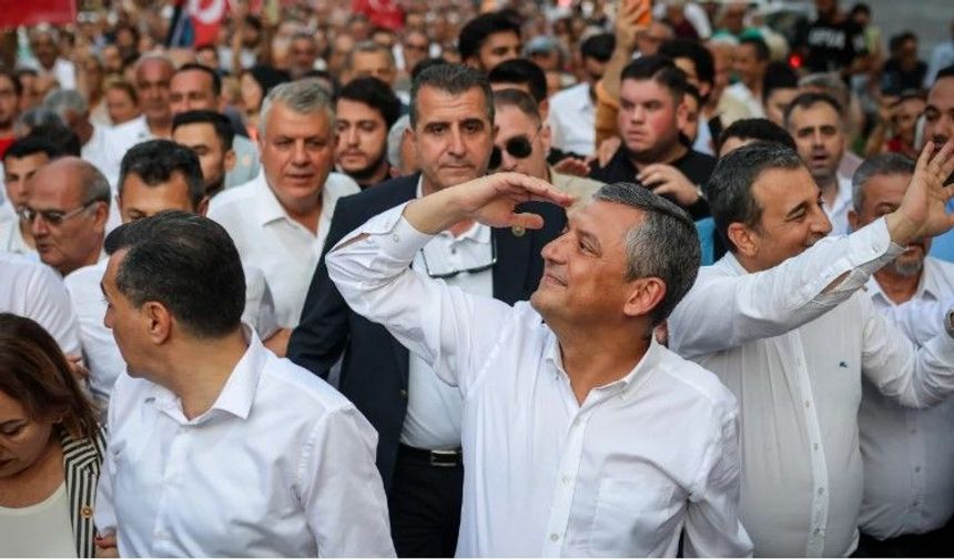 YENİ PARTİ'NİN KURULTAY TARİHİ BELLİ OLDU