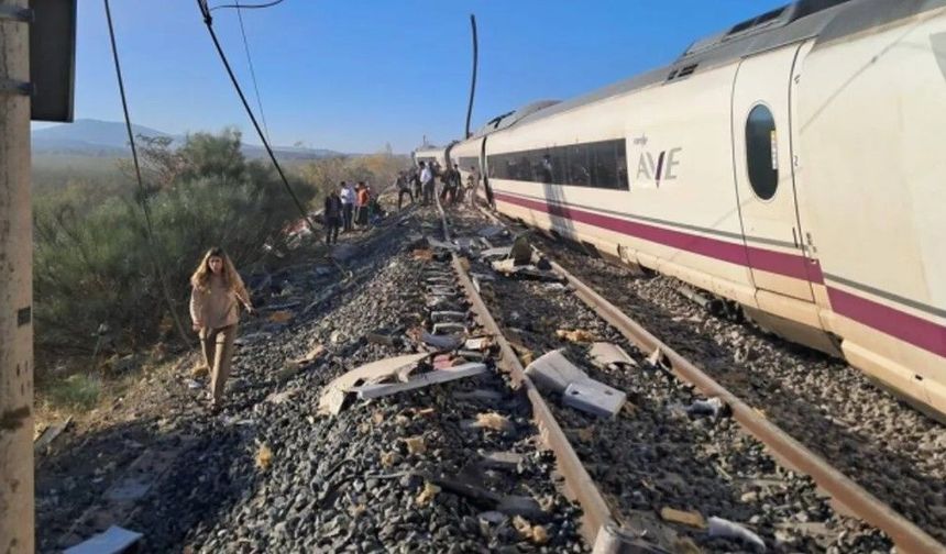 HIZLI TREN FACİASI: ÇOK SAYIDA ÖLÜ VE YARALI!