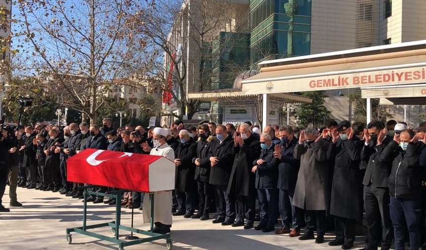 Bursa Emniyet Müdür Yardımcısı Akpınar Gemlik'te toprağa verildi