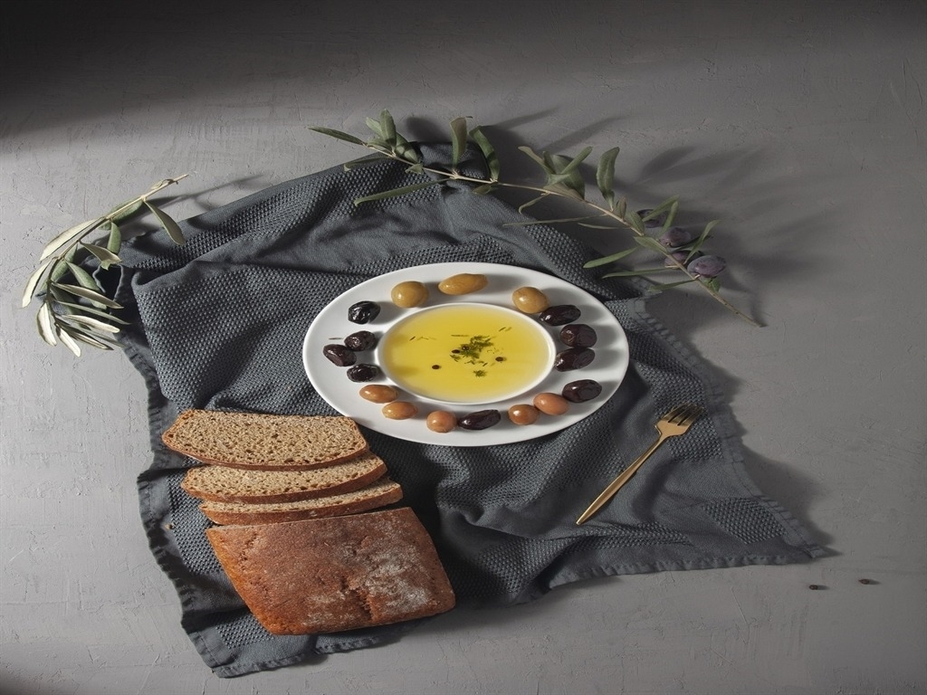 65 U L K E Y E I H R A C E D I L E N T U R K Z E Y T I N I Z E Y 1070943 317794