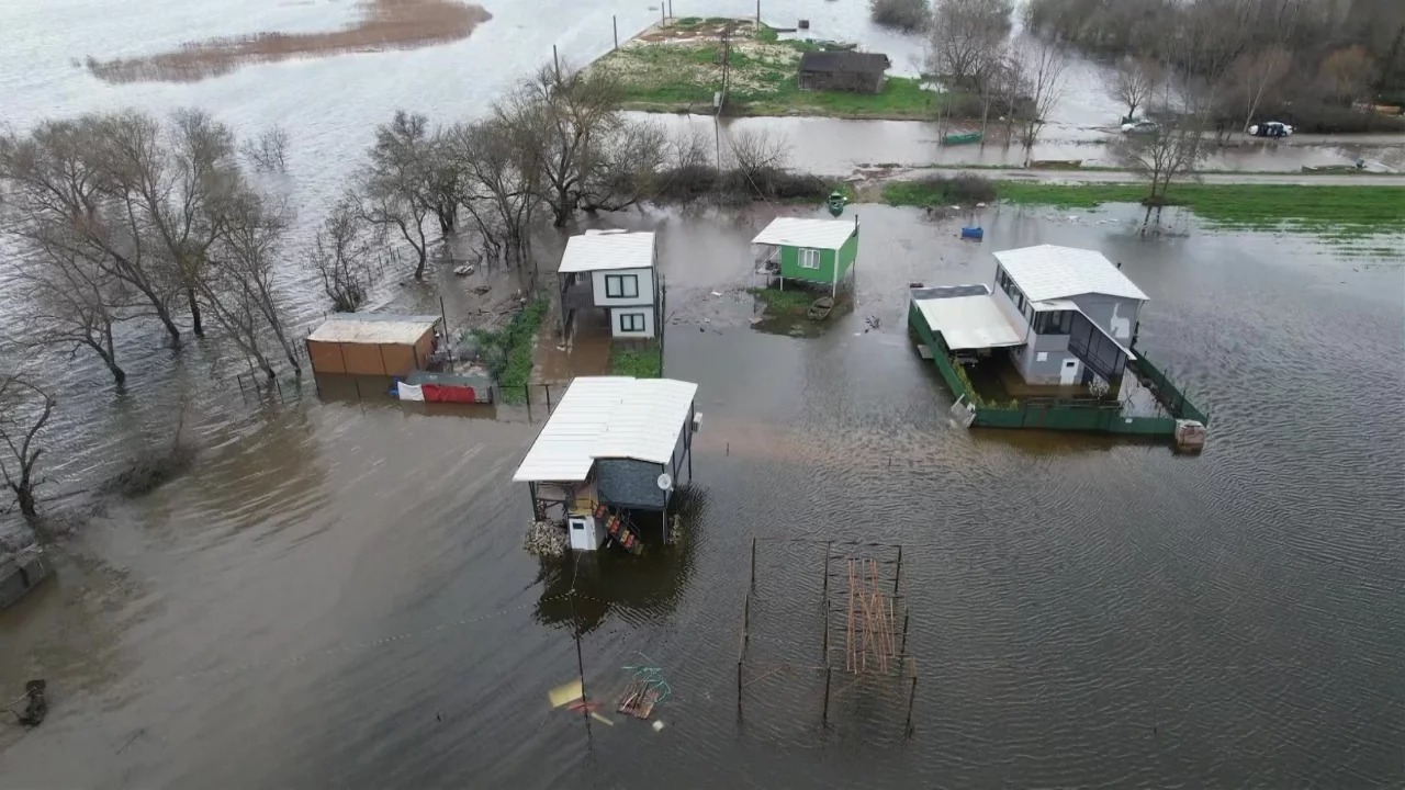 Bursa'da göl taştı!