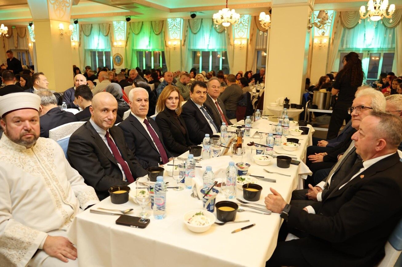 Büyükşehir’den Filibe'de iftar yemeği