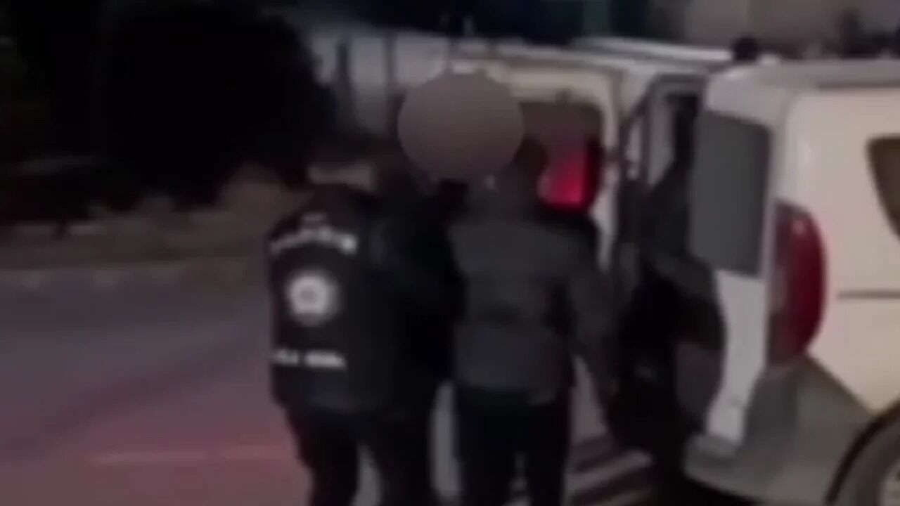 Bursa'da kaçak sigara çetesine darbe!