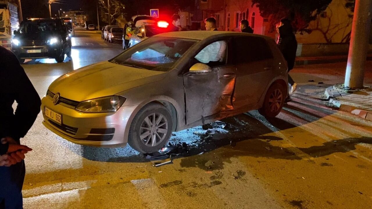 Bursa'da gece yarısı zincirleme kaza!