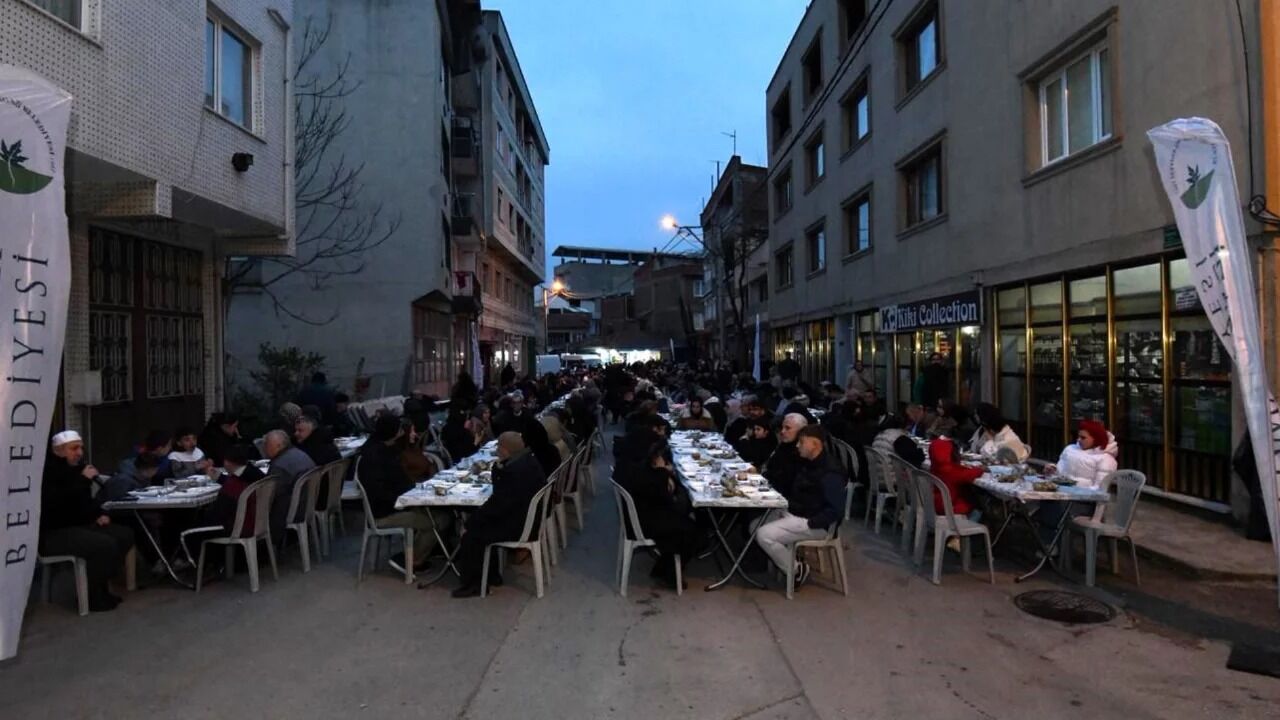 Ramazan'ın son sofrası Gülbahçe'de kuruldu