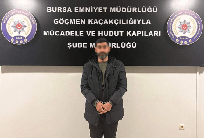 Sahte avukat göçmenleri dolandırdı!